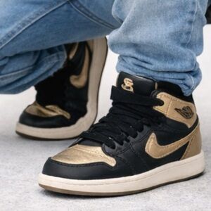 Nike Jordan 1 Mid Kids Black/Metallic Gold Size 29C